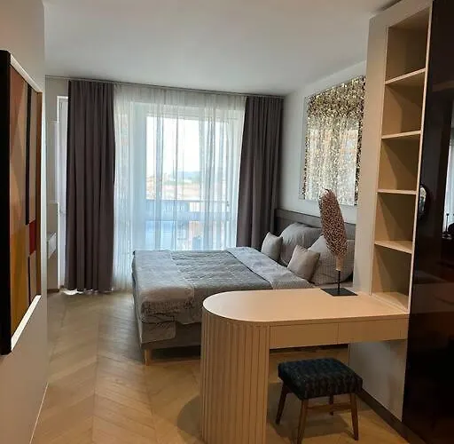 Luxe Near The Airport Lejlighed Prag